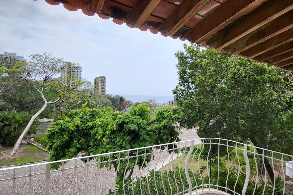 Villa Martha Garza Blanca - Heated Pool, Chef & Full Staff Included Puerto Vallarta Dış mekan fotoğraf